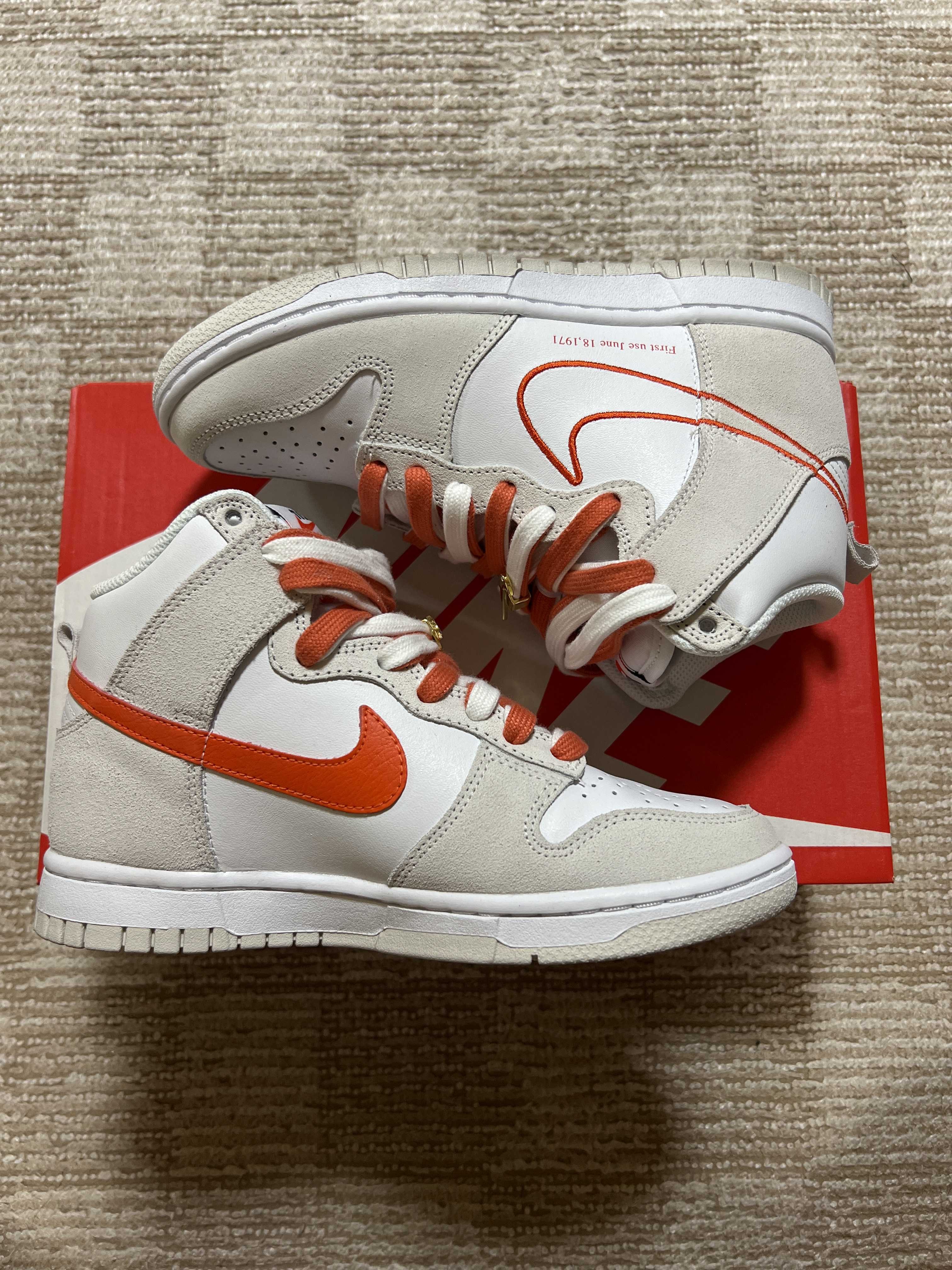 NIKE Women's DUNK HIGH SE FIRST USE "WHITE/ORANGE"