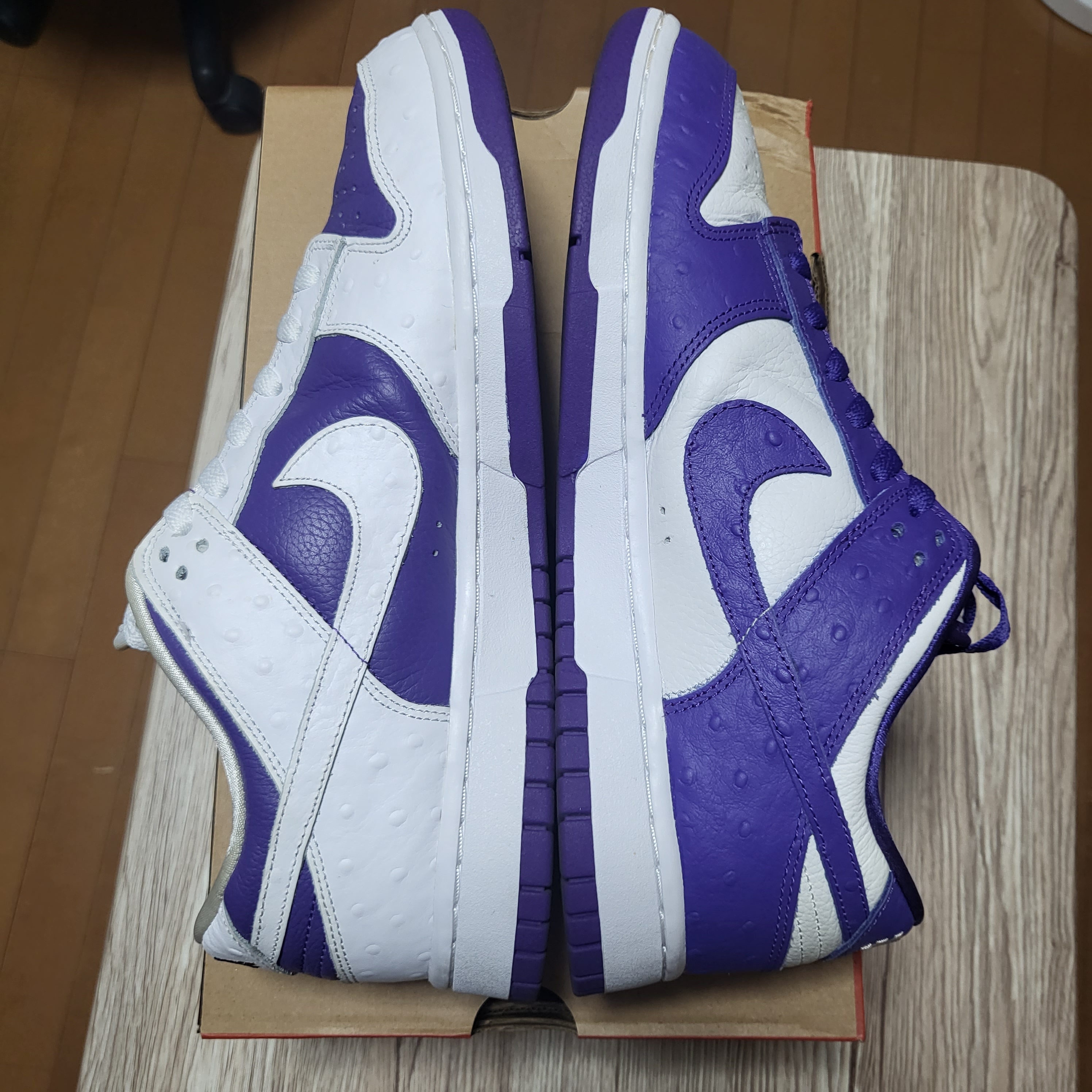 Nike Women's Dunk Low "Made You Look"