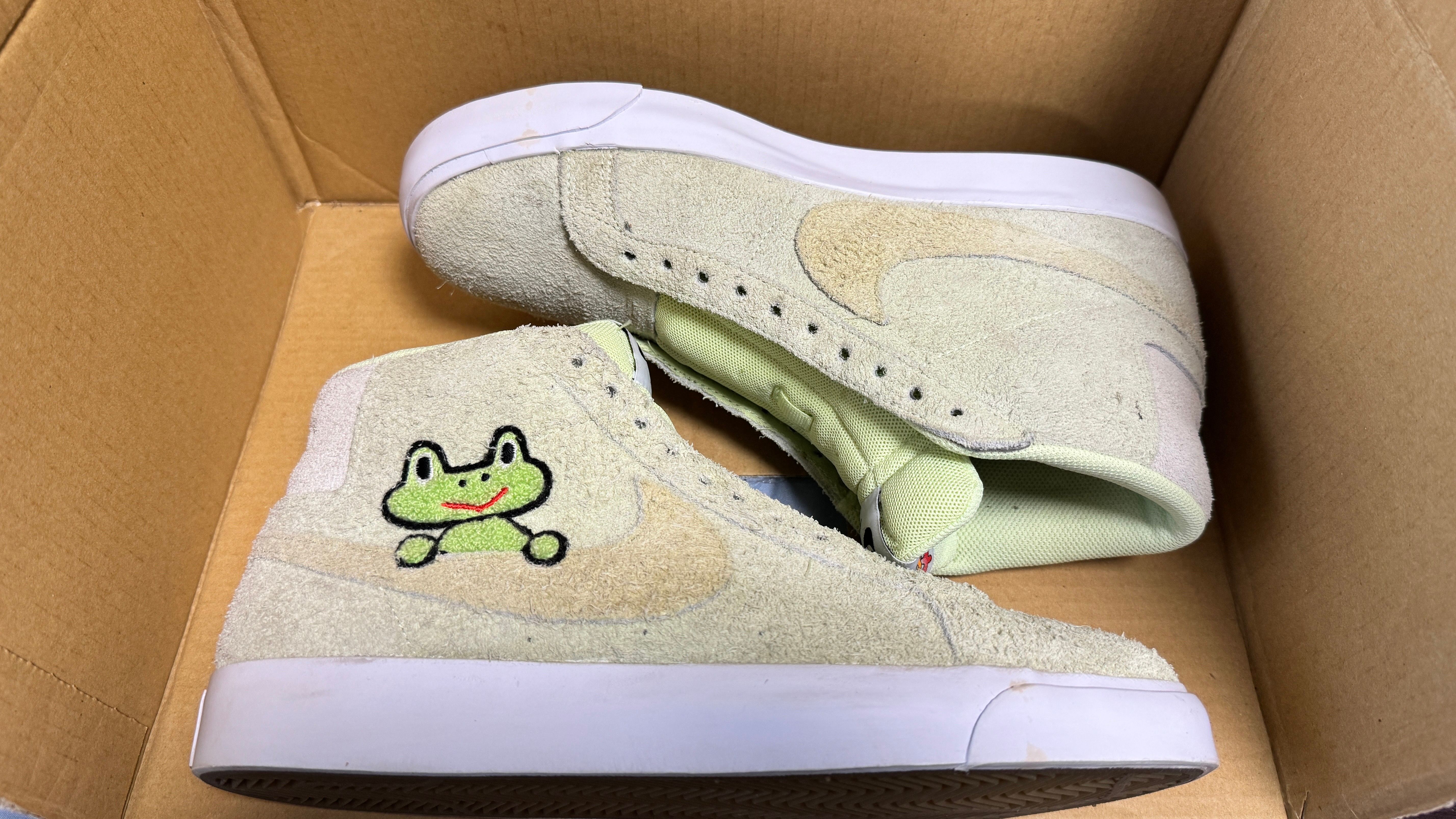 Flog Skateboards × Nike QS SB Zoom Blazer Mid