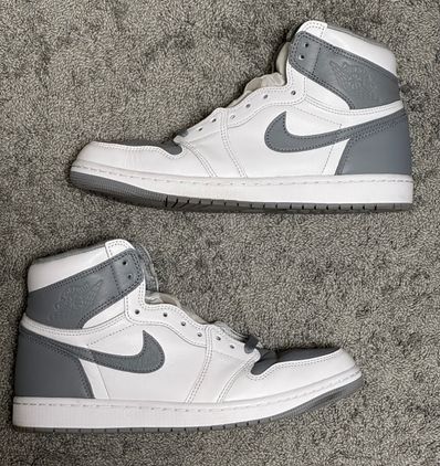 Nike Air Jordan 1 High OG "Stealth"