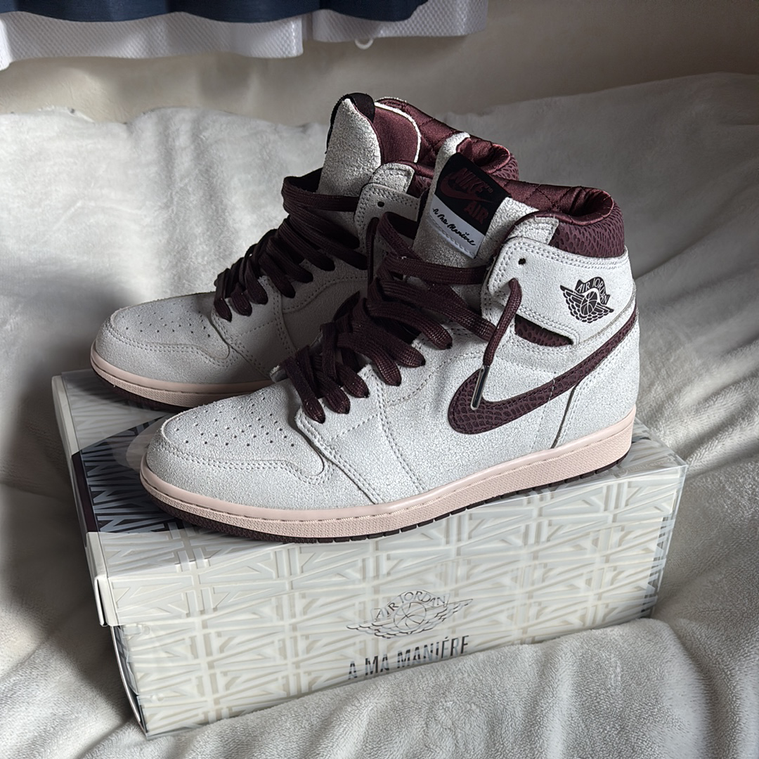 A Ma Maniere × Nike Air Jordan 1 Retro High OG "Sail and Burgundy"