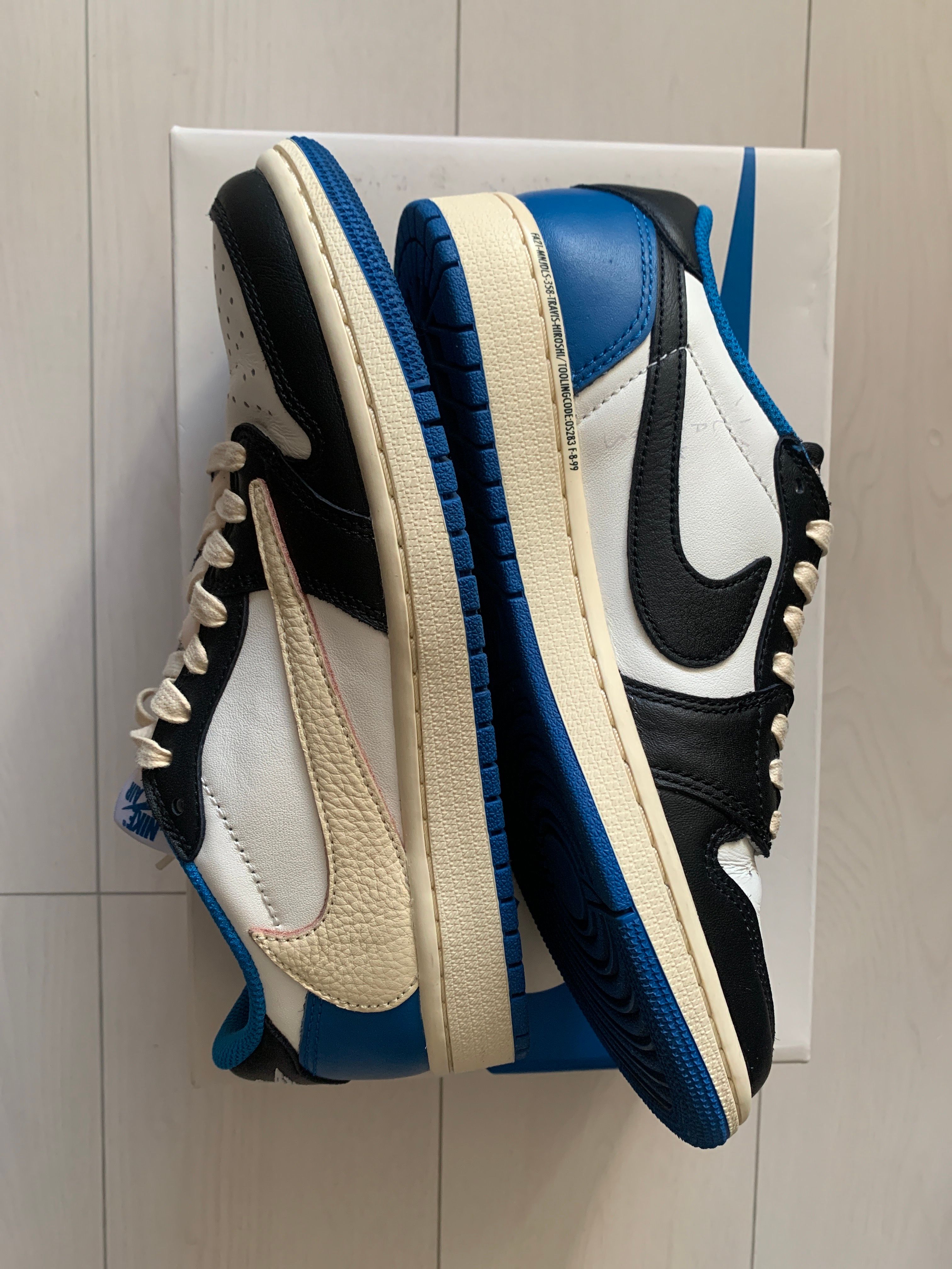 Travis Scott × fragment design × Nike Air Jordan 1 Low OG SP "Military Blue"