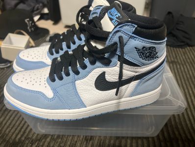 Nike Air Jordan 1 High OG "University Blue"