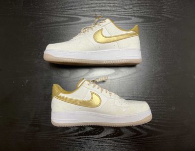 Nike World Wide Pack Air Force 1 KATAKANA "White/Metalic Gold"
