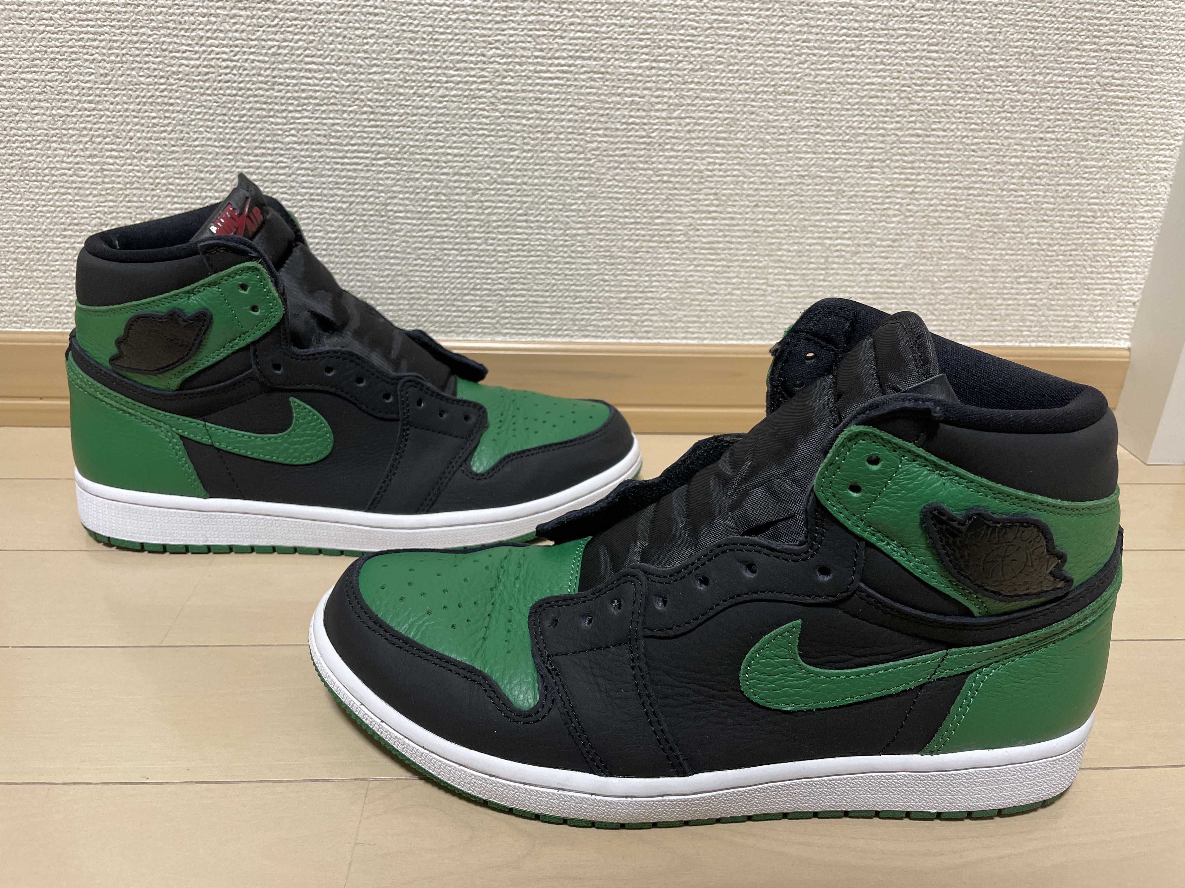 Nike Air Jordan 1 Retro High OG "Black/Pine Green" (2020)