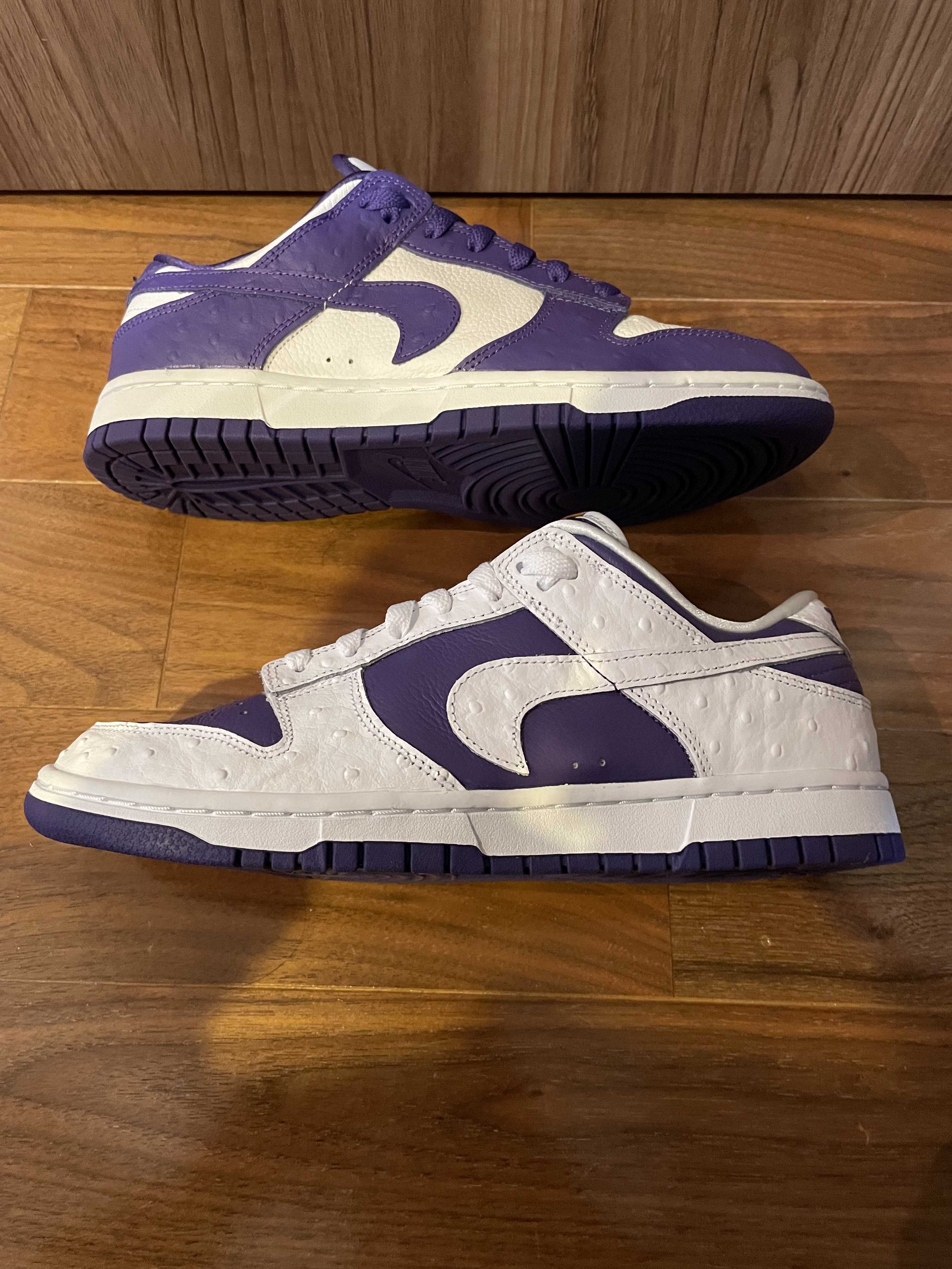 Nike Women's Dunk Low "Made You Look"