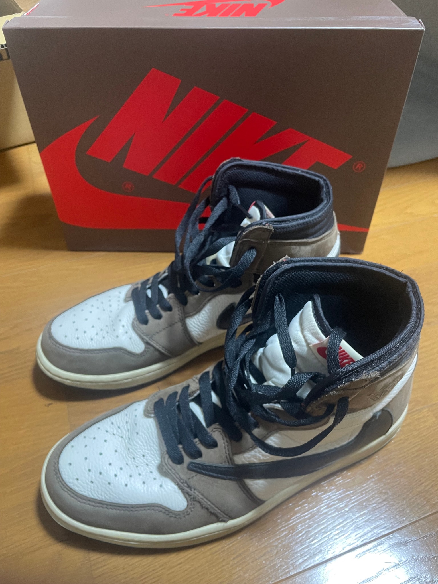 Travis Scott × Nike Air Jordan 1 Retro High OG TS SP "Sail/Dark Mocha"