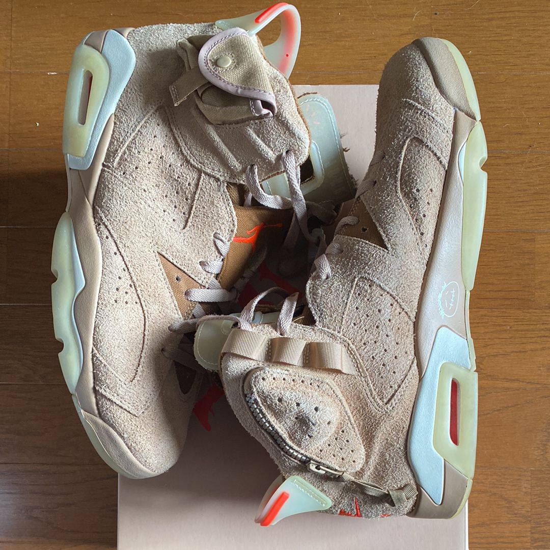 Travis Scott × Nike Air Jordan 6  