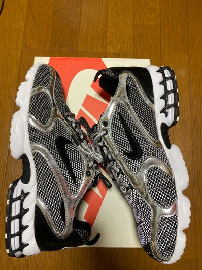 STUSSY × NIKE AIR ZOOM SPIRIDON CAGED "PURE PLATINUM/BLACK-WHITE"