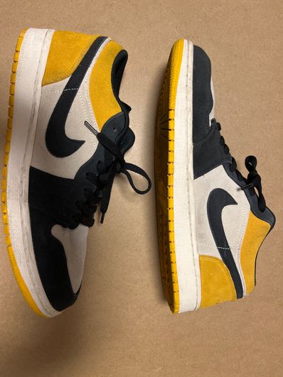Nike Air Jordan 1 Low "Sail University Gold Black"