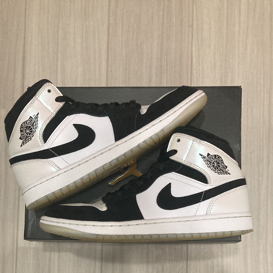 Nike Air Jordan 1 Mid "Omega/Black/White"