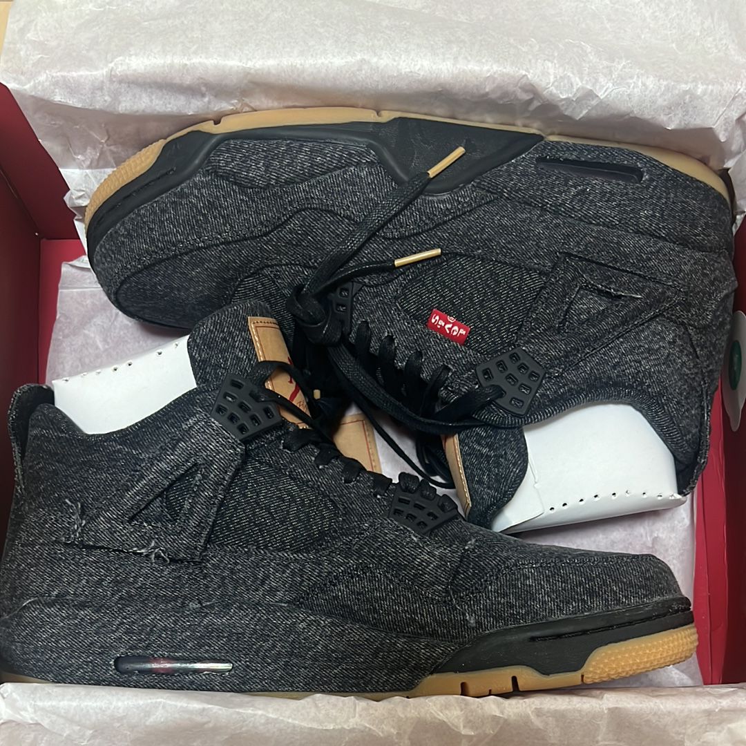 Nike × Levi's Air Jordan 4 "Black Denim" (Tag: LEVIS®)