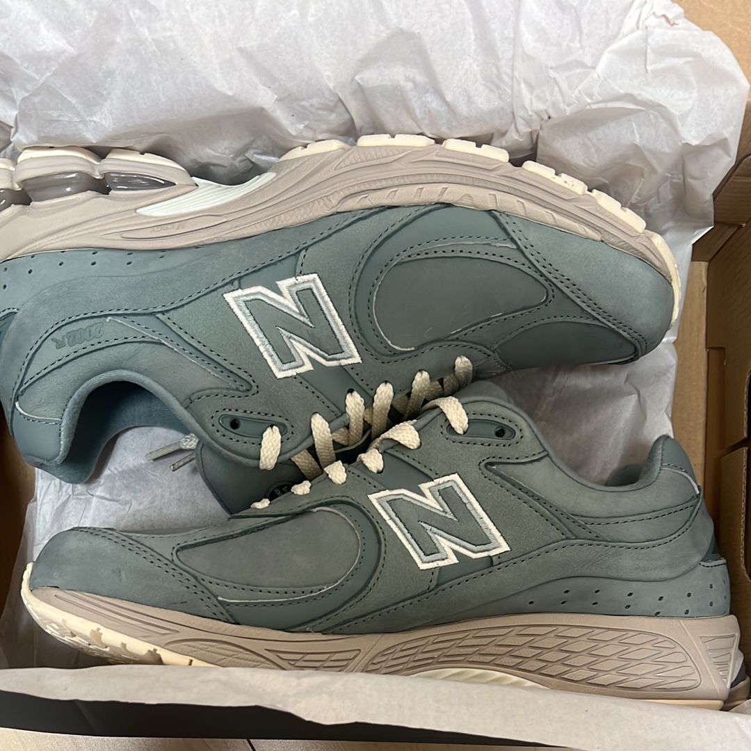 KITH × New Balance 2002R "Pistachio"