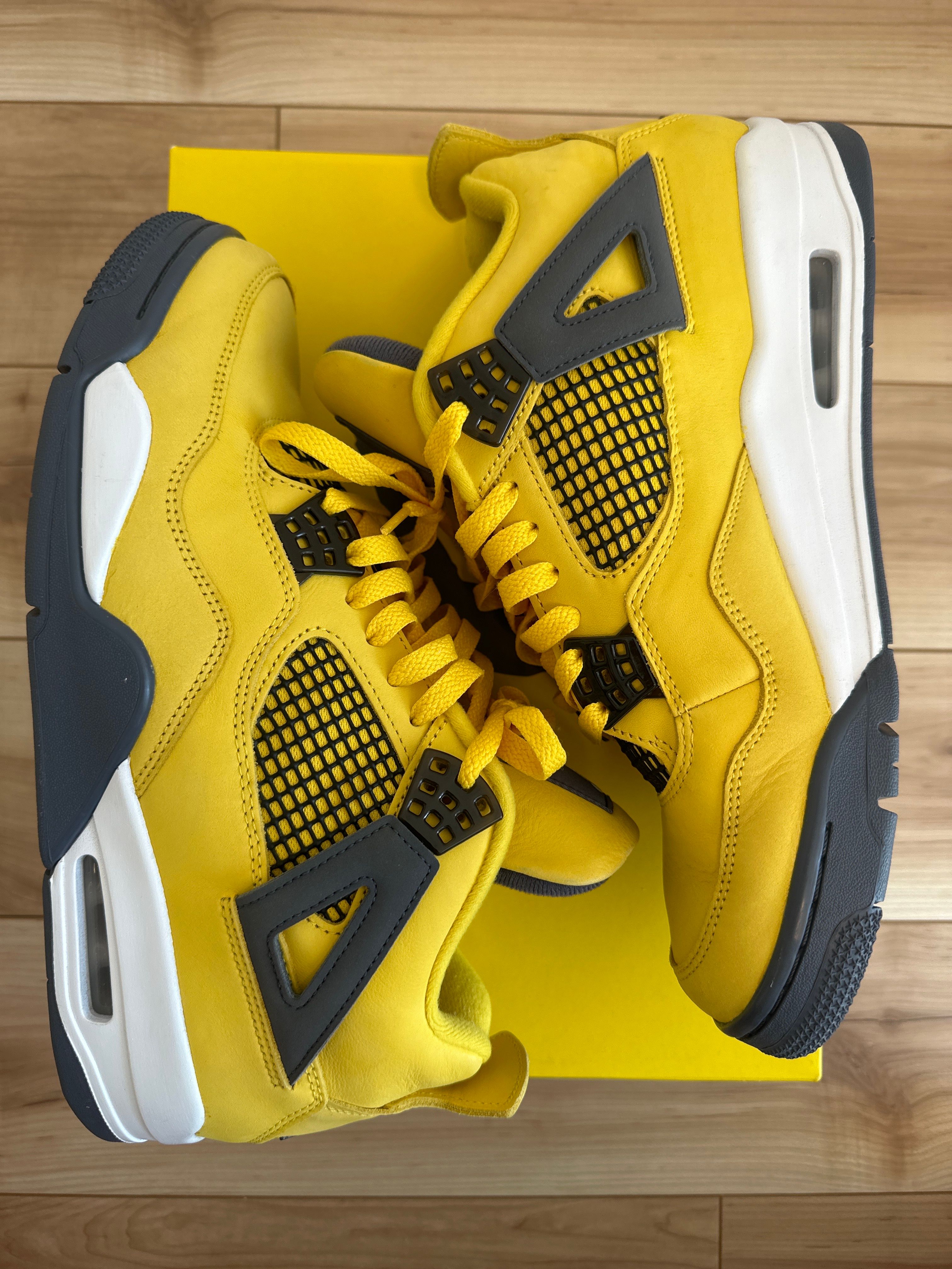 Nike Air Jordan 4 "Tour Yellow"