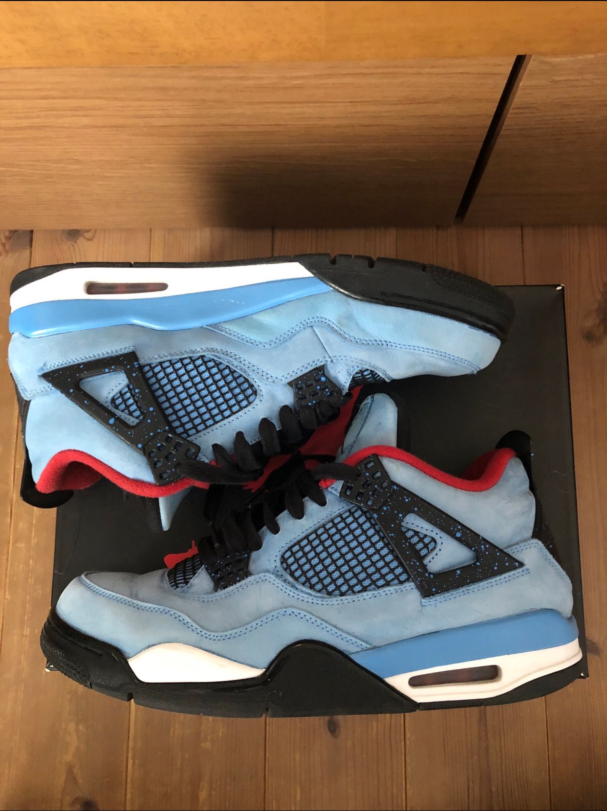 Travis Scott × Nike Air Jordan 4 Retro Cactus Jack "University Blue"