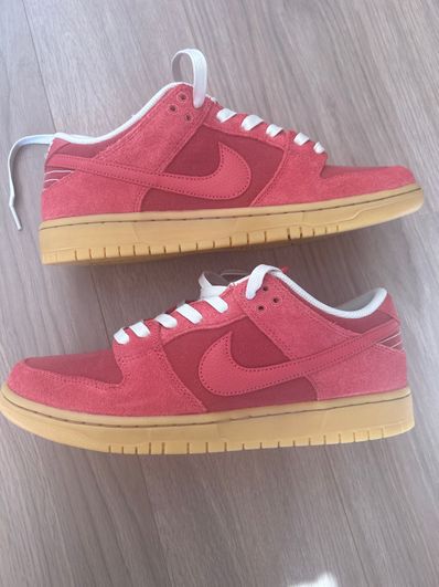 Nike SB Dunk Low "Adobe"