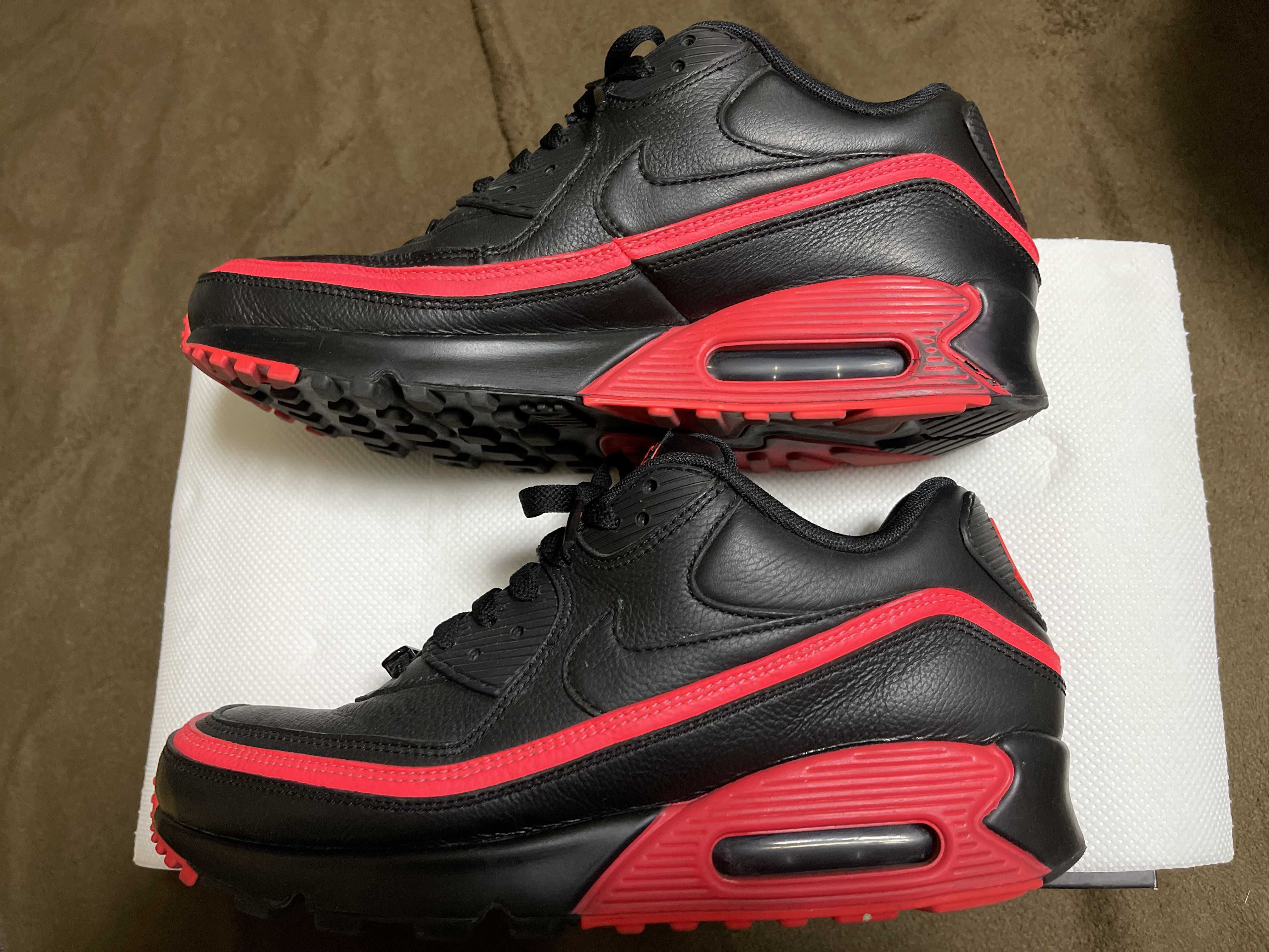 UNDEFEATED × Nike Air Max 90 "Black/Red"