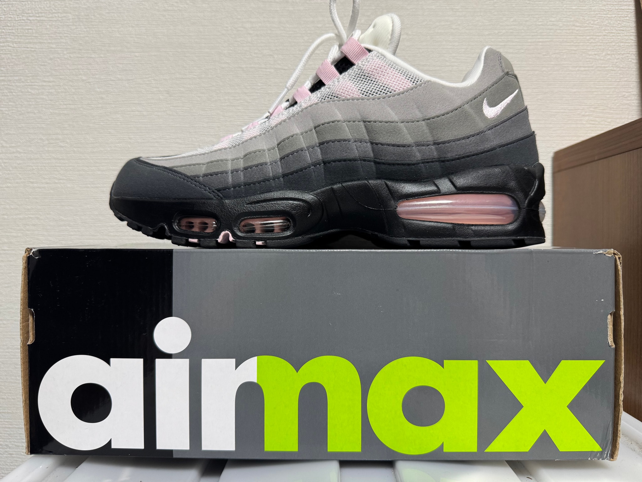 Nike Women's Air Max 95 OG Big Bubble "Medium Grey/Pink Foam"