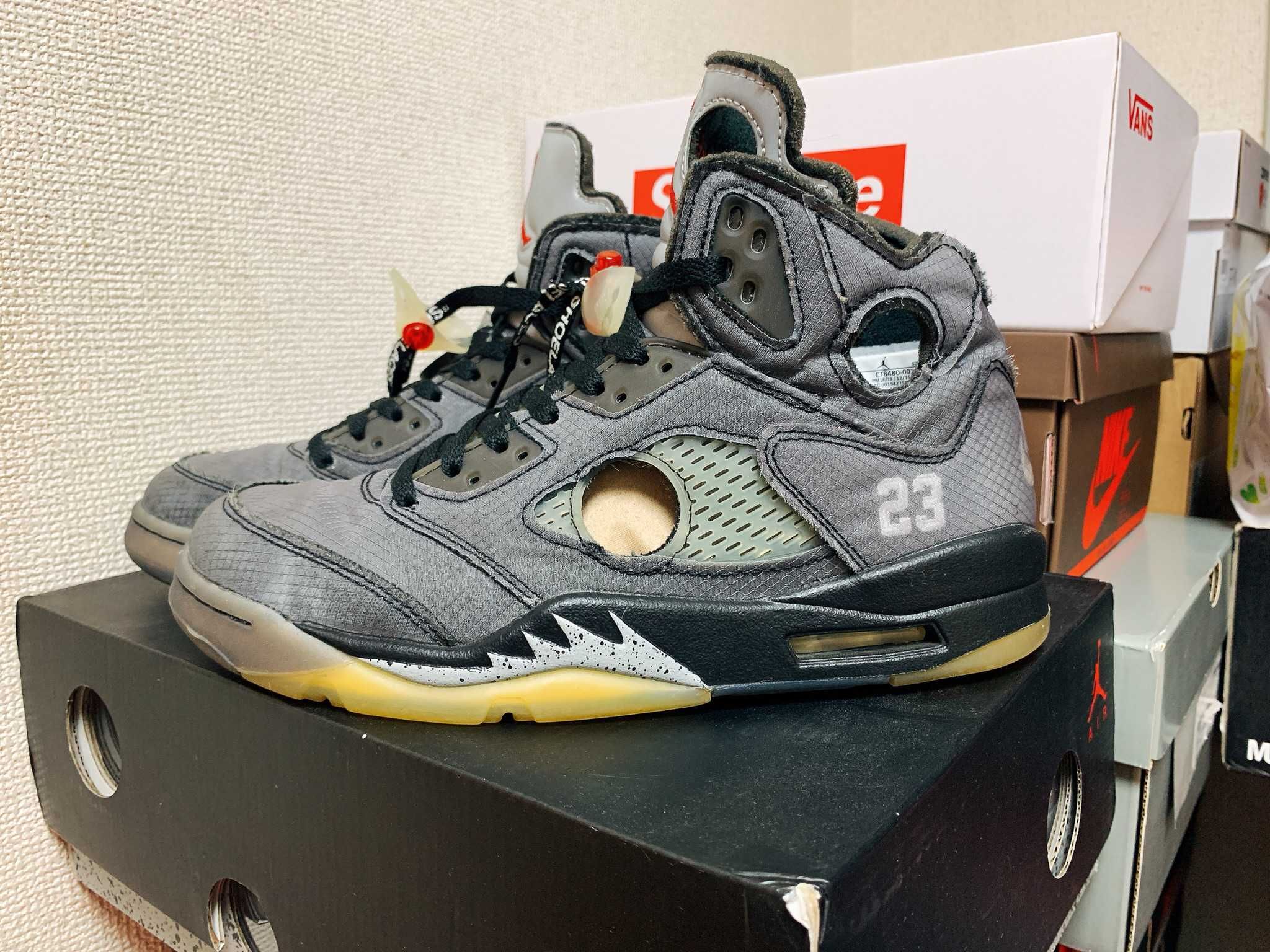Off-White × Nike Air Jordan 5 "Black/Muslin/Fire Red"