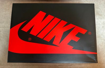 Nike Air Jordan 1 Retro High OG "Obsidian/University Blue"