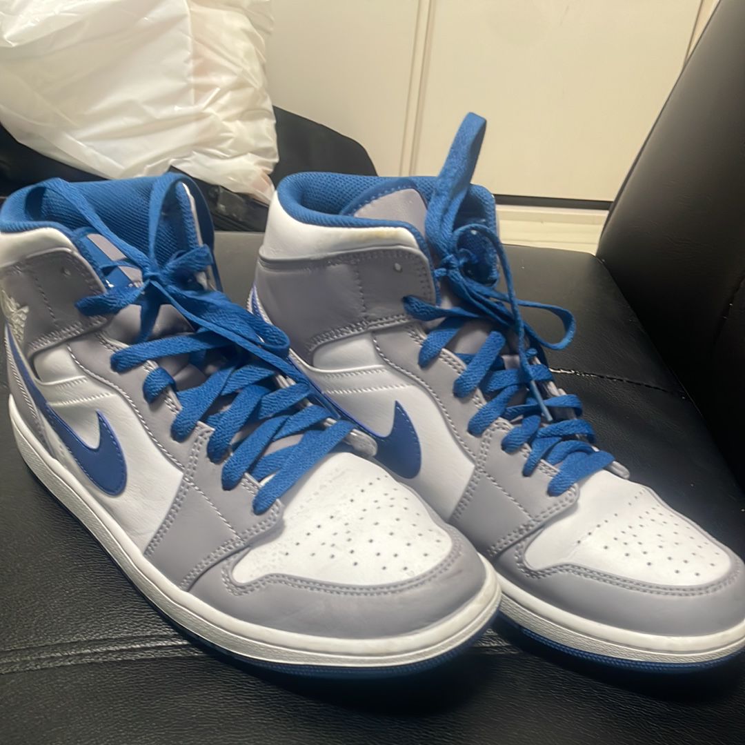 Nike Air Jordan 1 Mid "True Blue"