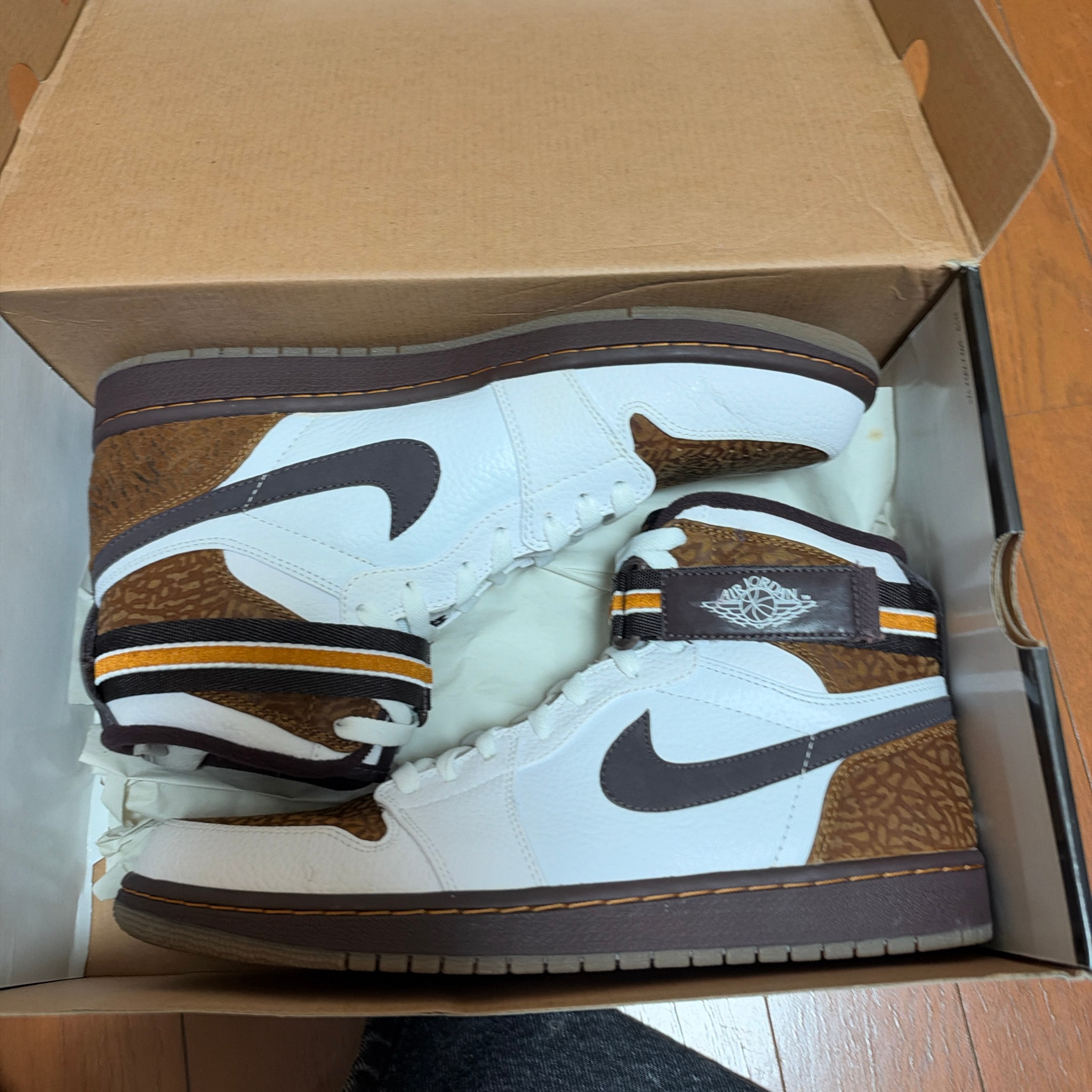 Nike Air Jordan 1 Retro High Strap "White/Madeira Ginger"