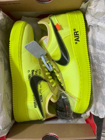 Off-White × Nike Air Force 1 Low "Volt"