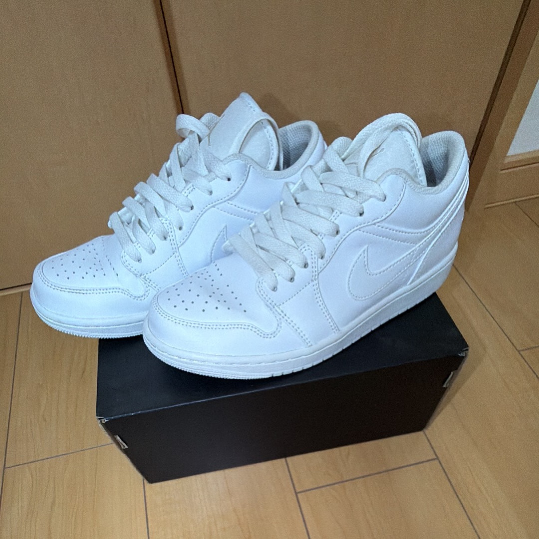 Nike Air Jordan 1 Low "Triple White"