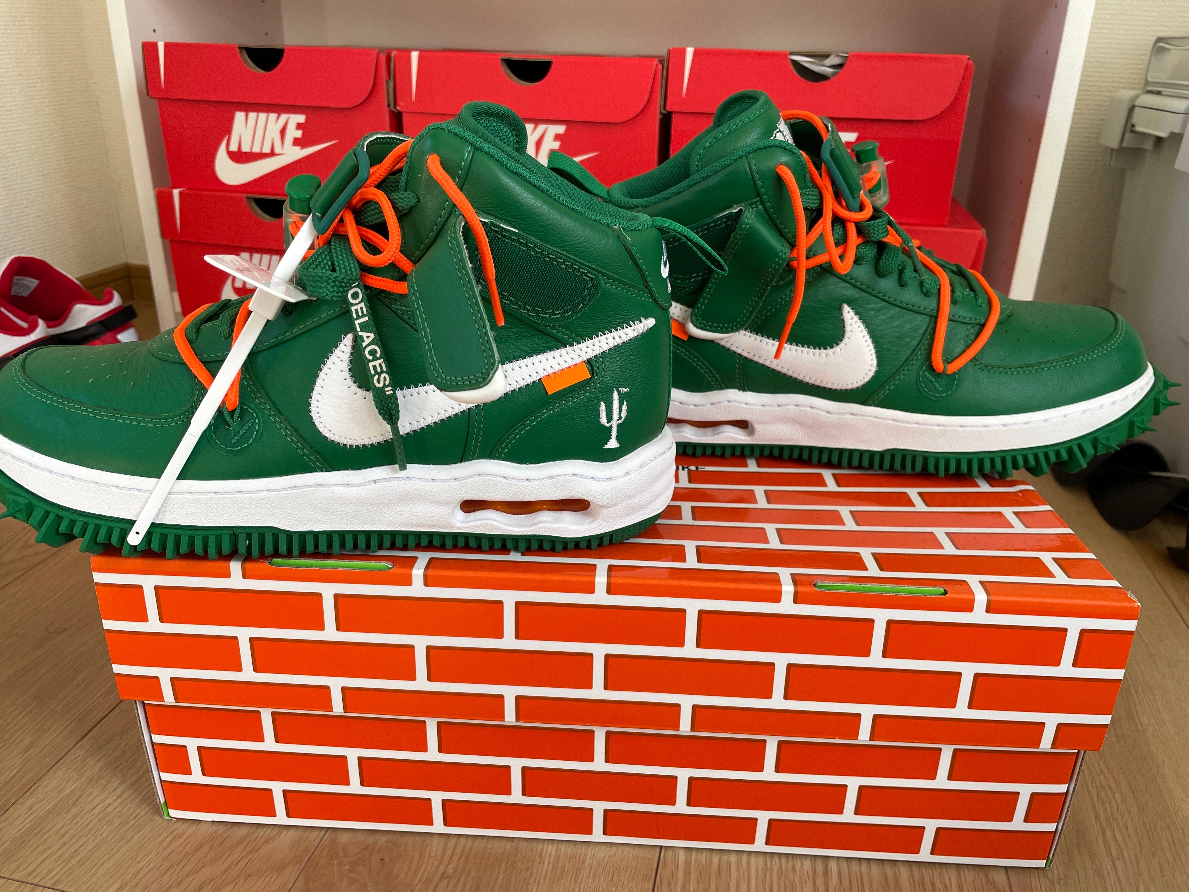 Off-White × Nike Air Force 1 Mid SP LTHR "Pine Green"