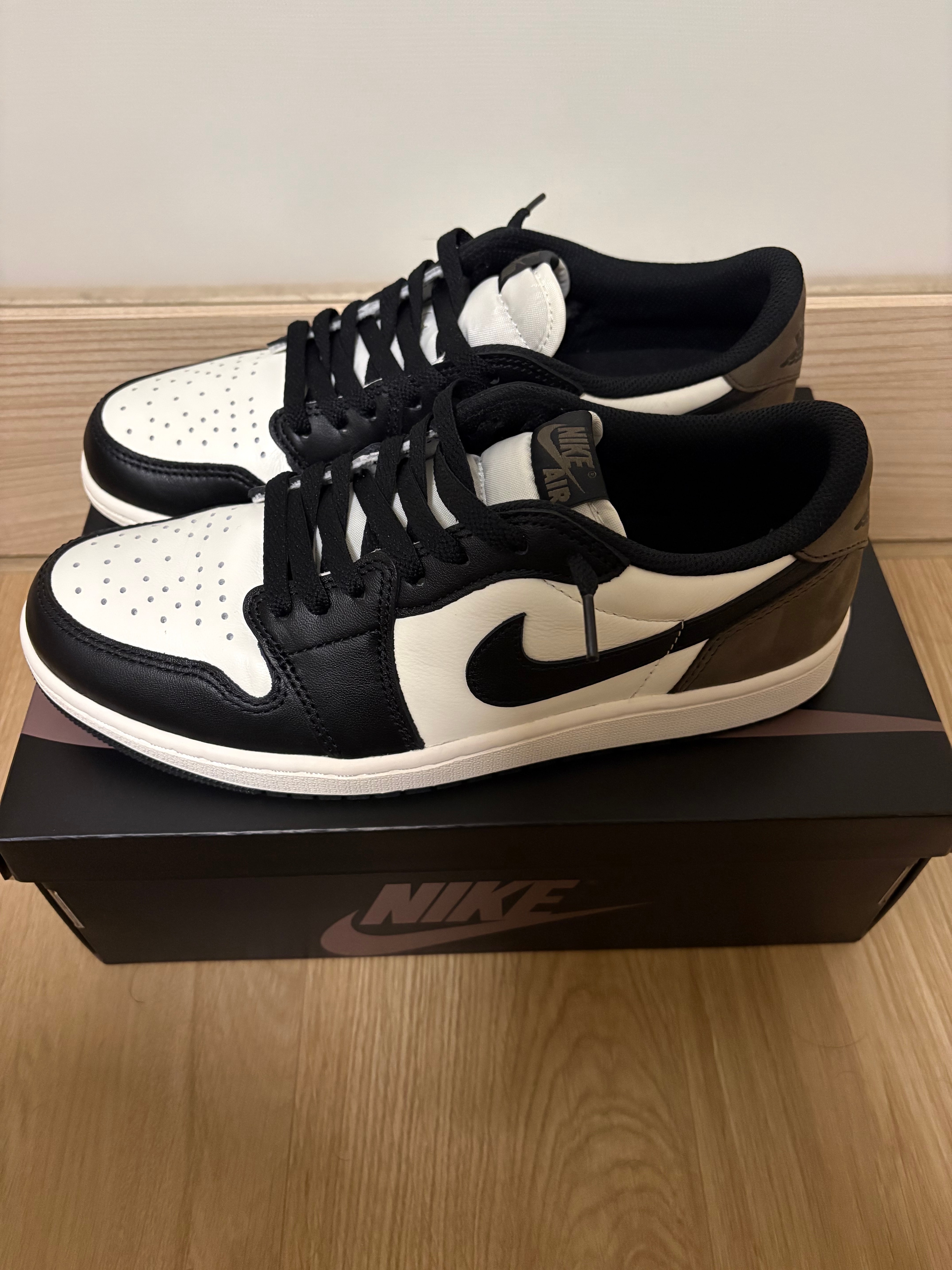Nike Air Jordan 1 Retro Low OG "Mocha"