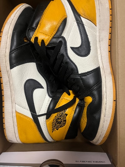 Nike Air Jordan 1 Retro High OG "Taxi"
