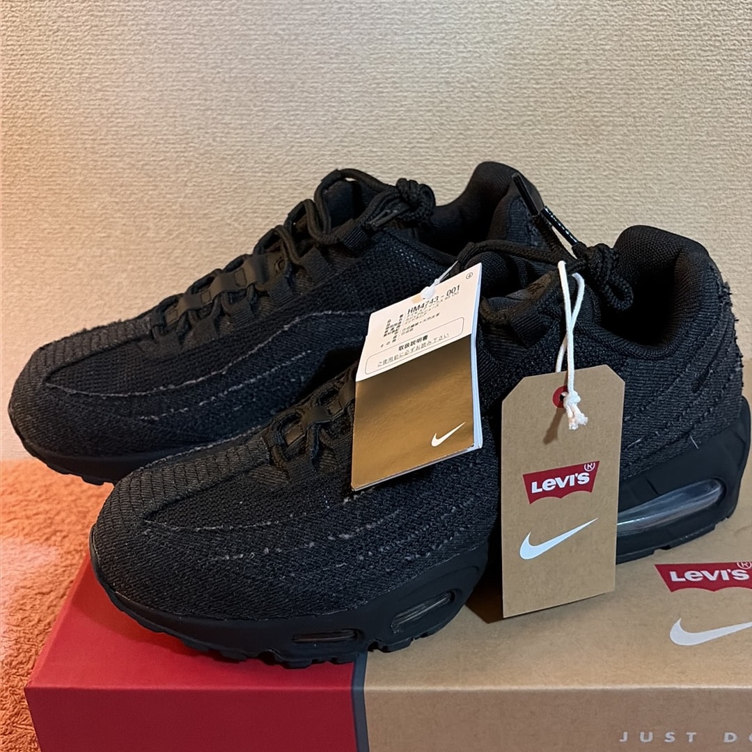 Levi's × Nike Air Max 95 OG "Denim Black"