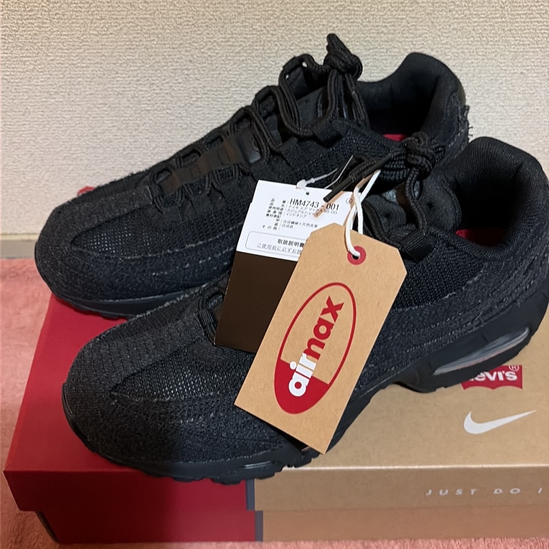 Levi's × Nike Air Max 95 OG "Denim Black"