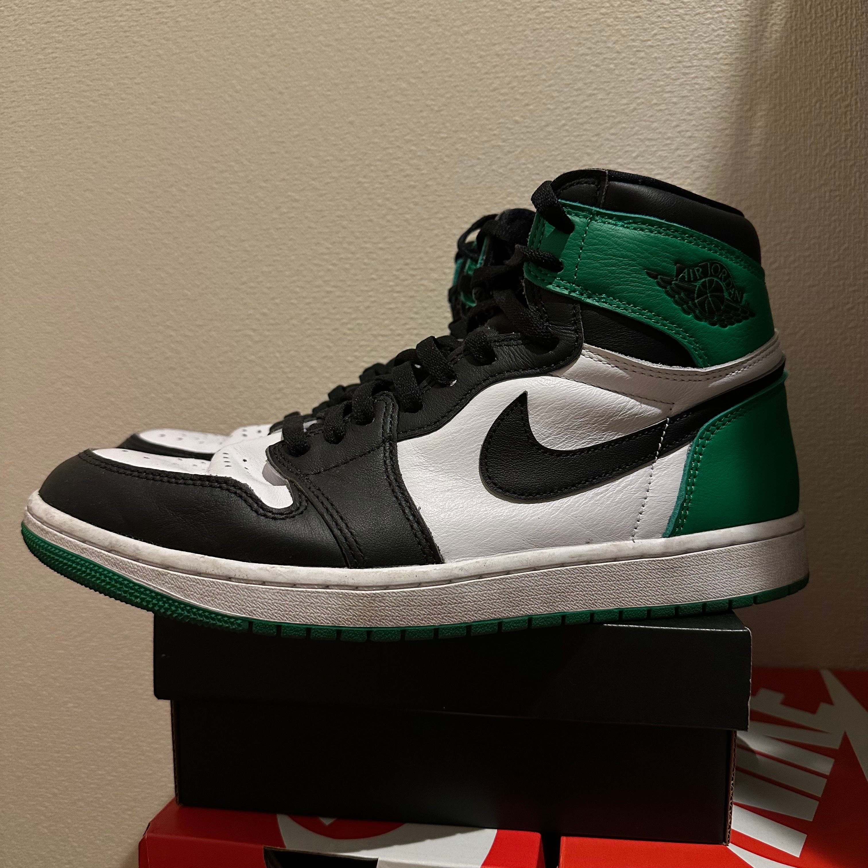Nike Air Jordan 1 Retro High OG "Celtics/Black and Lucky Green" (2023)