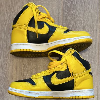 Nike Dunk High "Black/Varsity Maize"