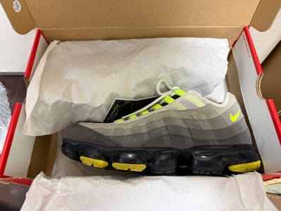 Nike Air Vapormax 95 "Neon"