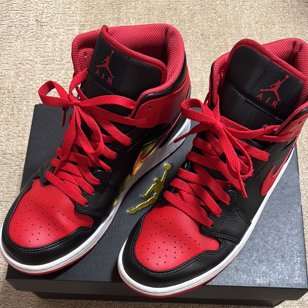Nike Air Jordan 1 Mid "Bred Toe"