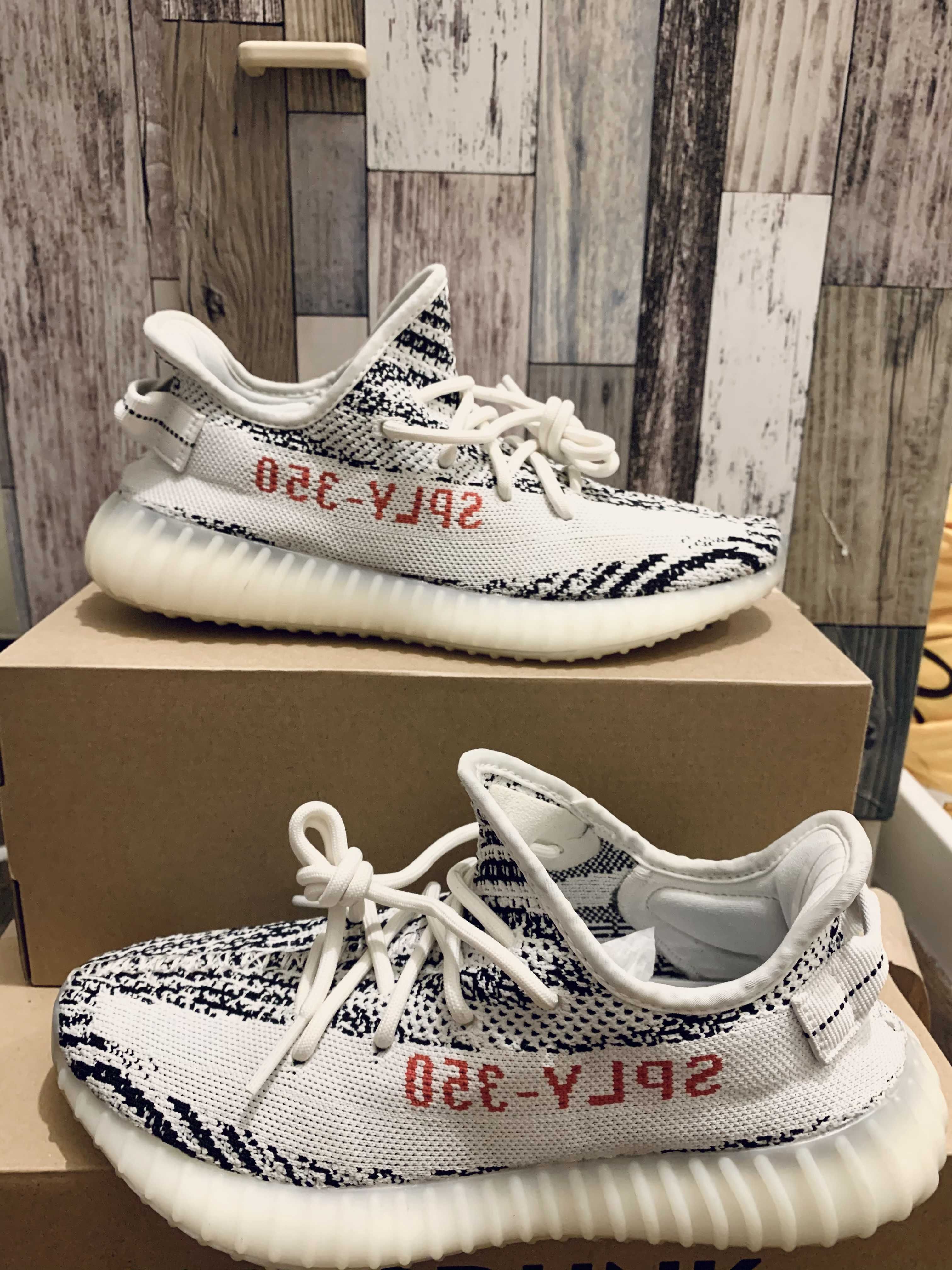 adidas YEEZY Boost 350 V2 "Zebra"
