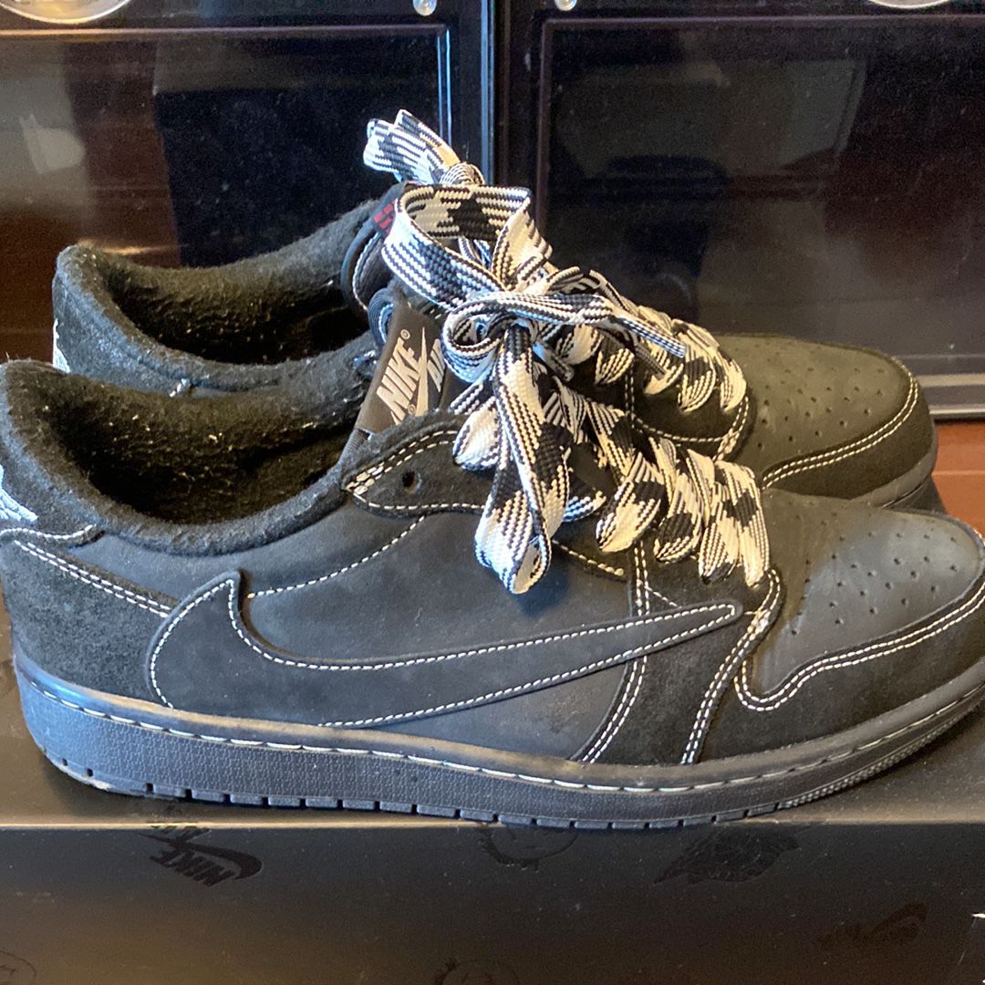 Travis Scott × Nike Air Jordan 1 Low OG SP "Black Phantom"