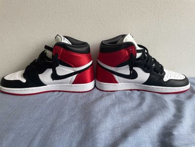 Nike Women's Air Jordan 1 Retro High "Satin Black Toe"