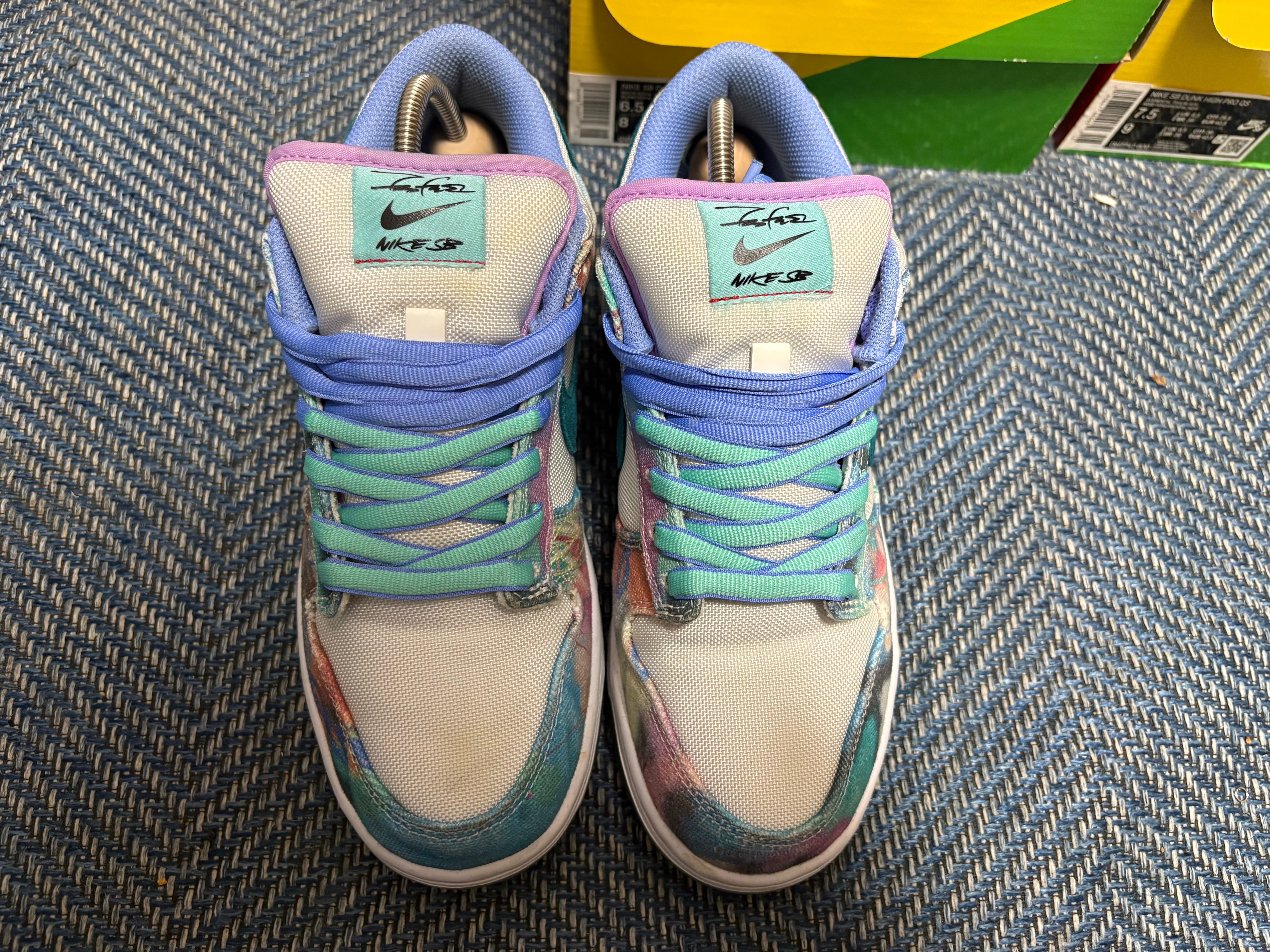 Futura × Nike SB Dunk Low "White and Geode Teal"