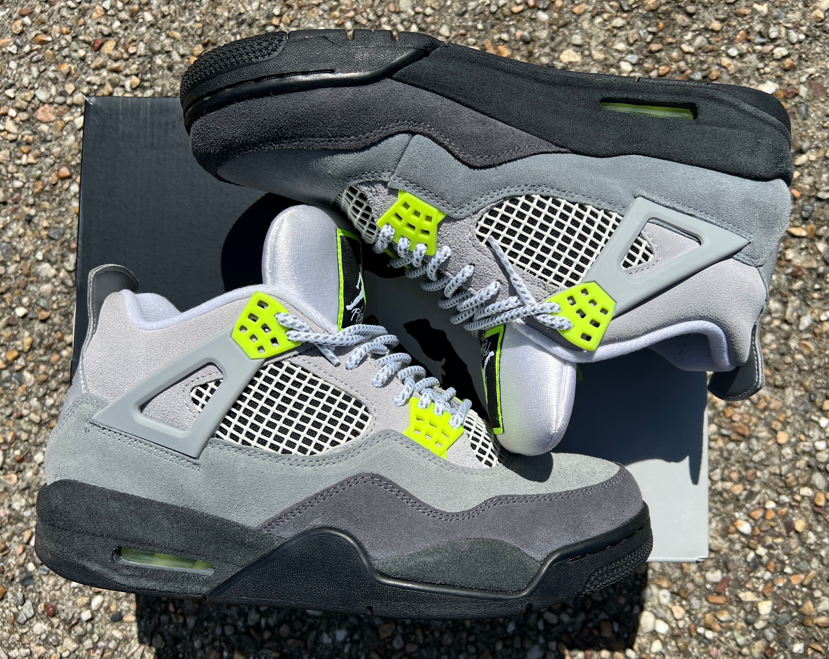 NIKE AIR JORDAN 4 RETRO LE "NEON"