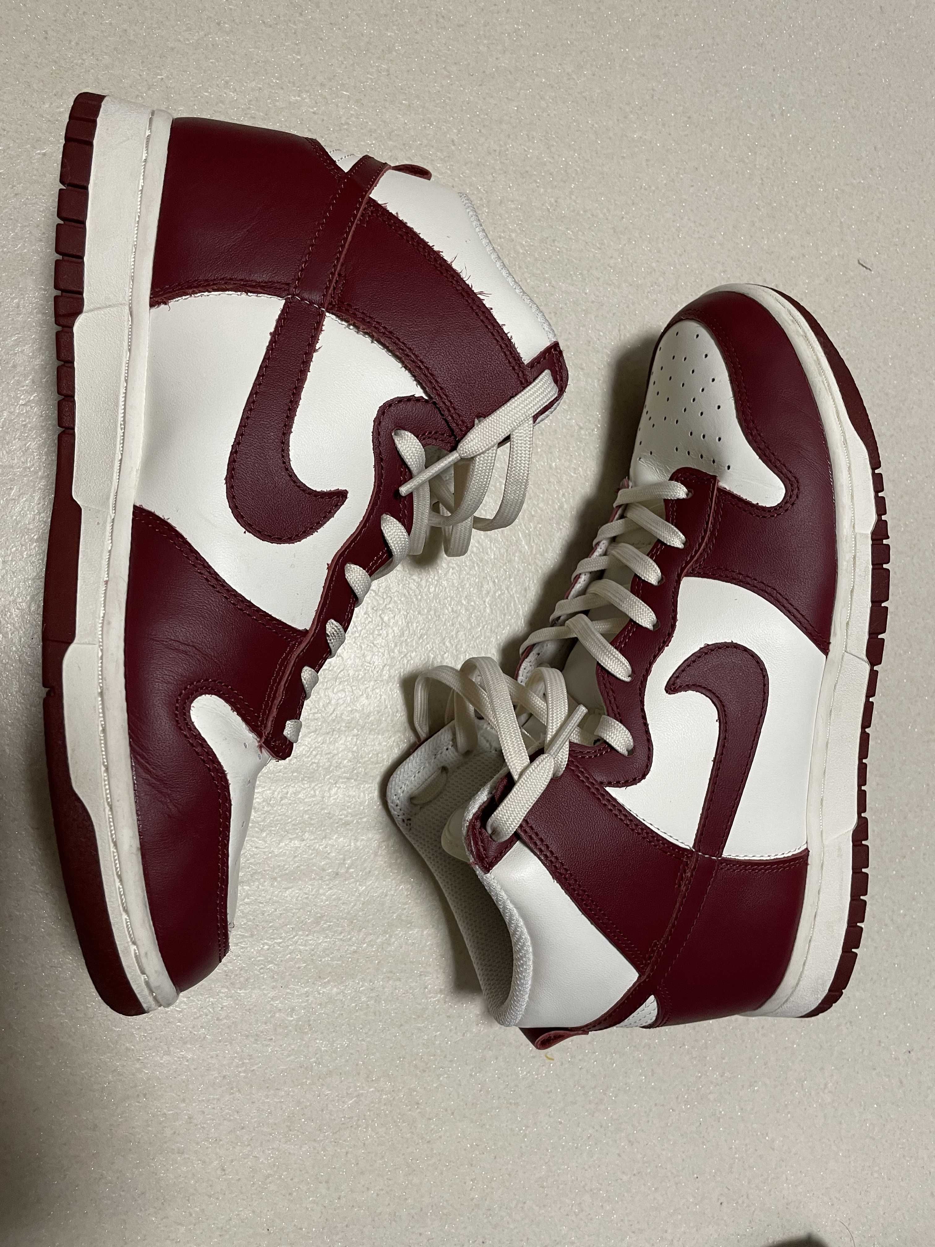 NIKE Women's DUNK HIGH "TEAM RED"