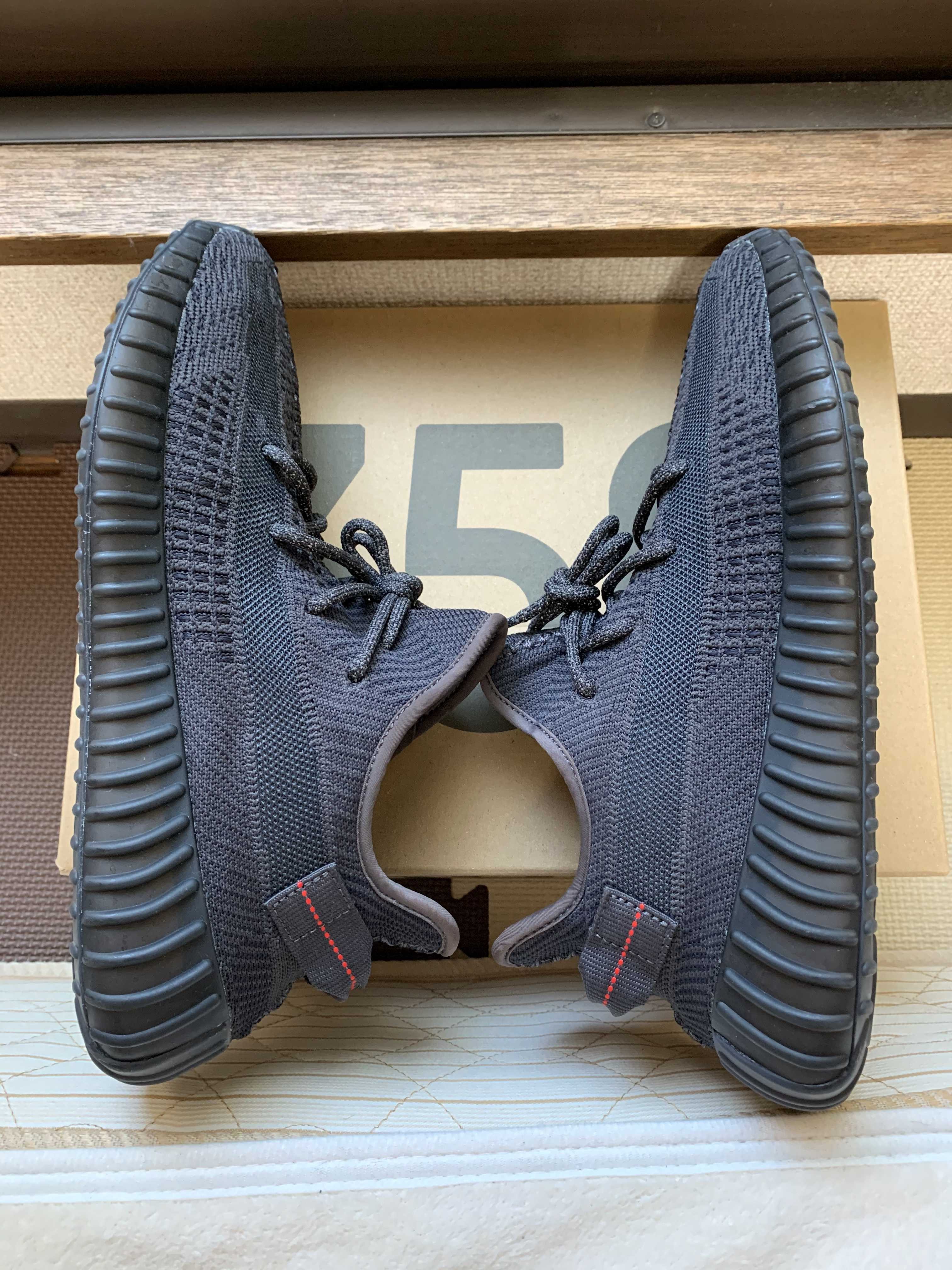 adidas YEEZY Boost 350 V2 "Black"