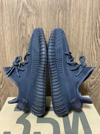 adidas YEEZY Boost 350 V2 "Black"