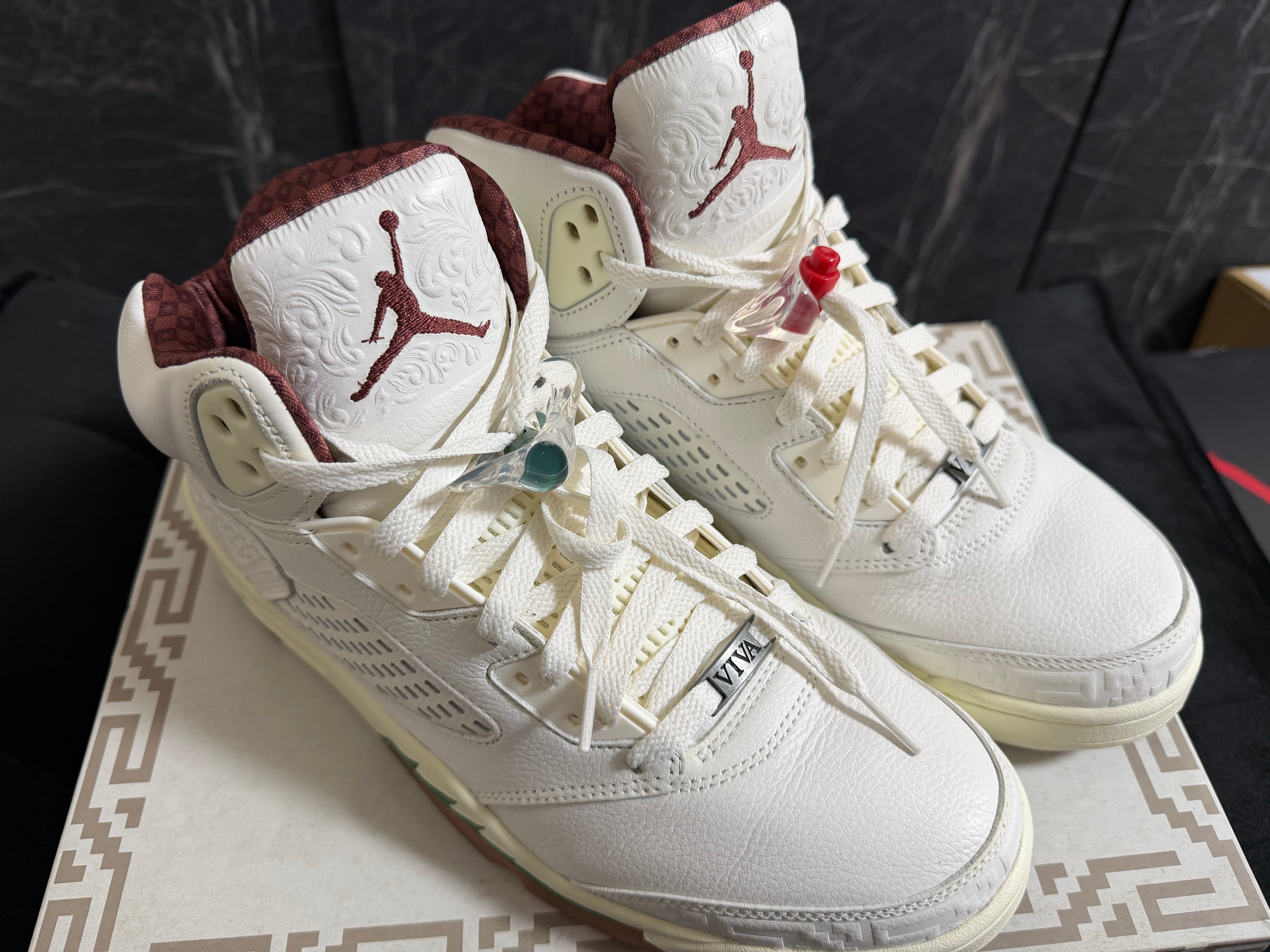 Nike Air Jordan 5 Retro El Grito "Sail and Dark Pony"