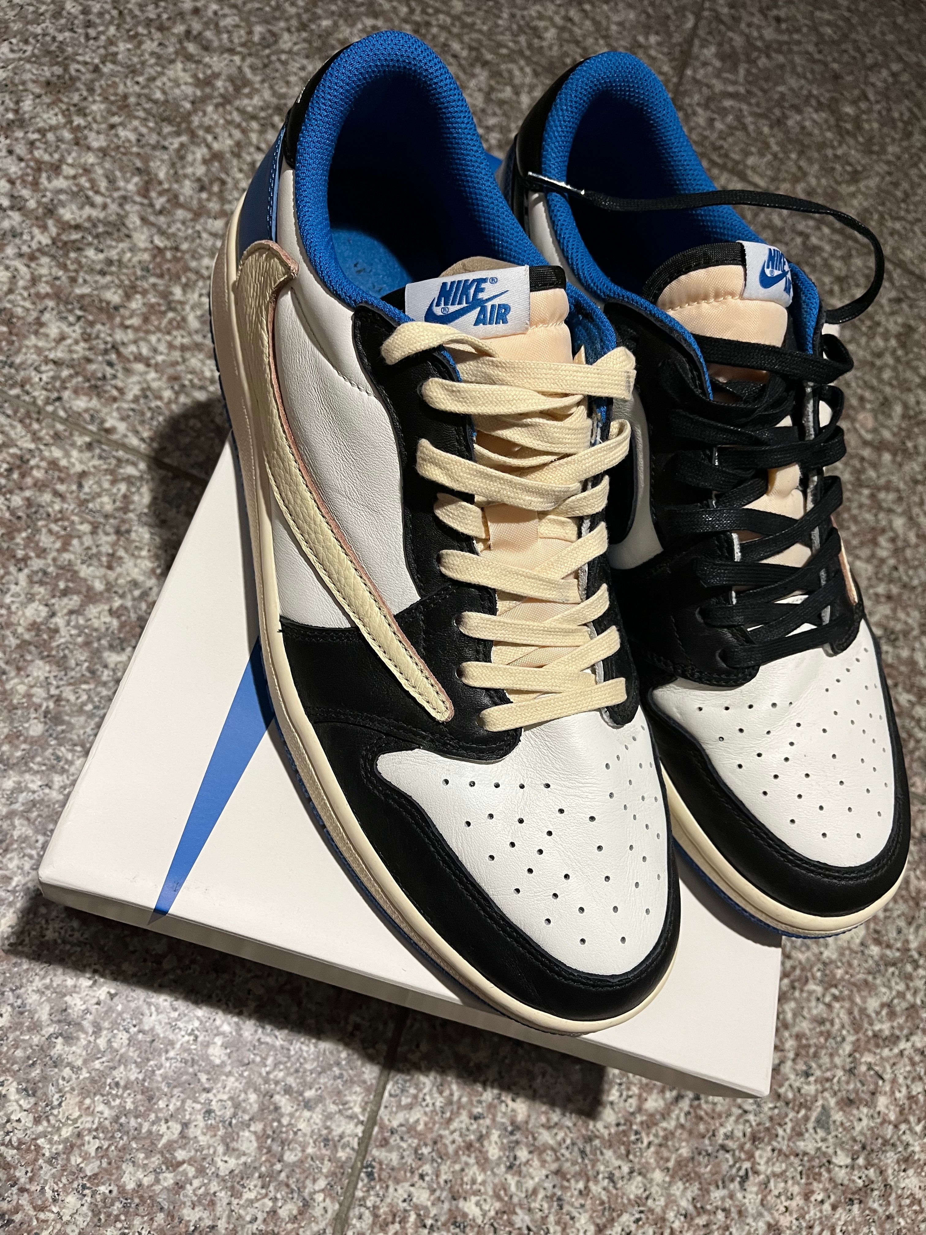Travis Scott × fragment design × Nike Air Jordan 1 Low OG SP "Military Blue"