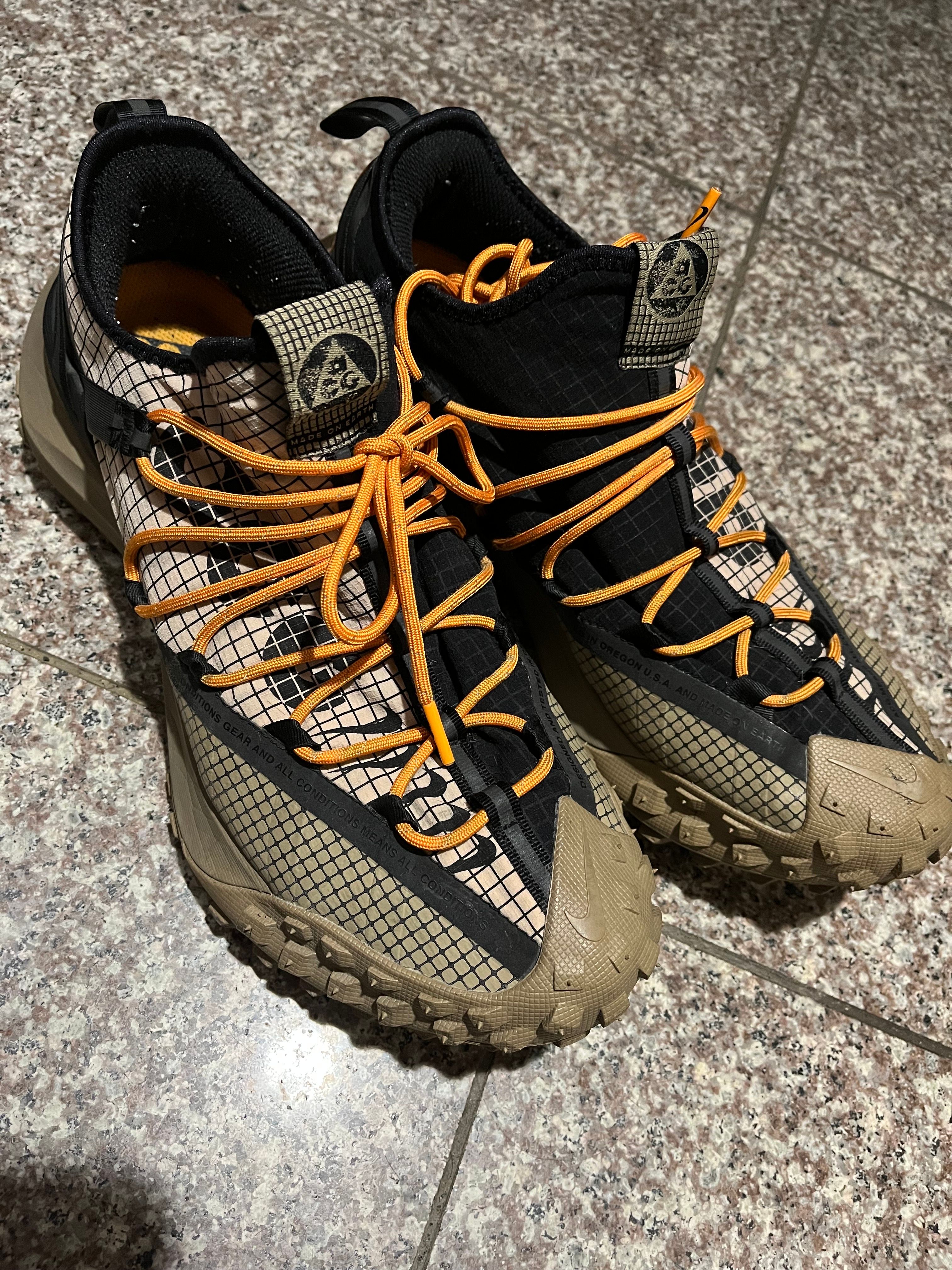 NIKE ACG MOUNTAIN FLY LOW "FOSSIL STONE"