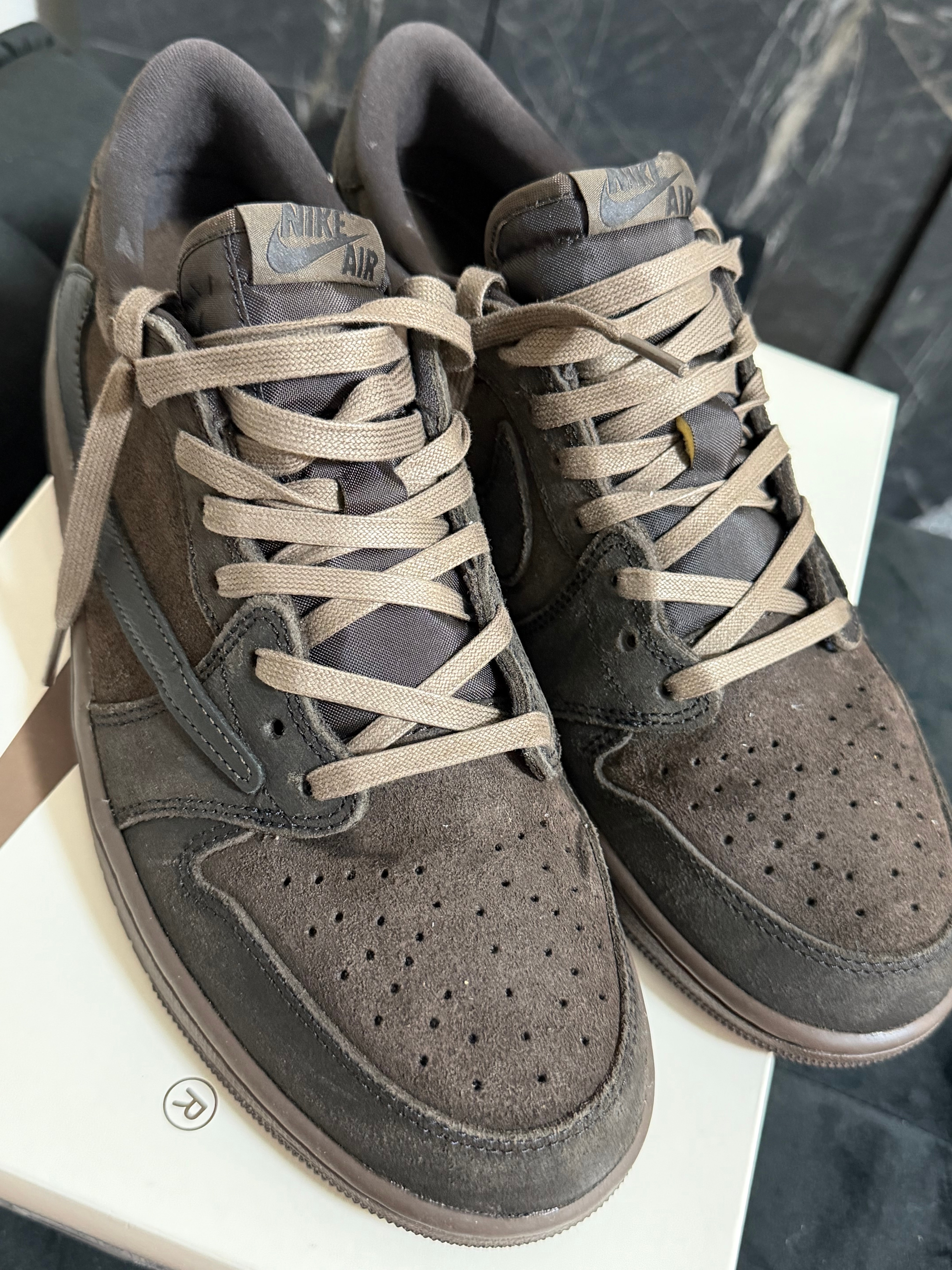 Travis Scott × Nike Air Jordan 1 Low OG SP "Velvet Brown and Dark Mocha"