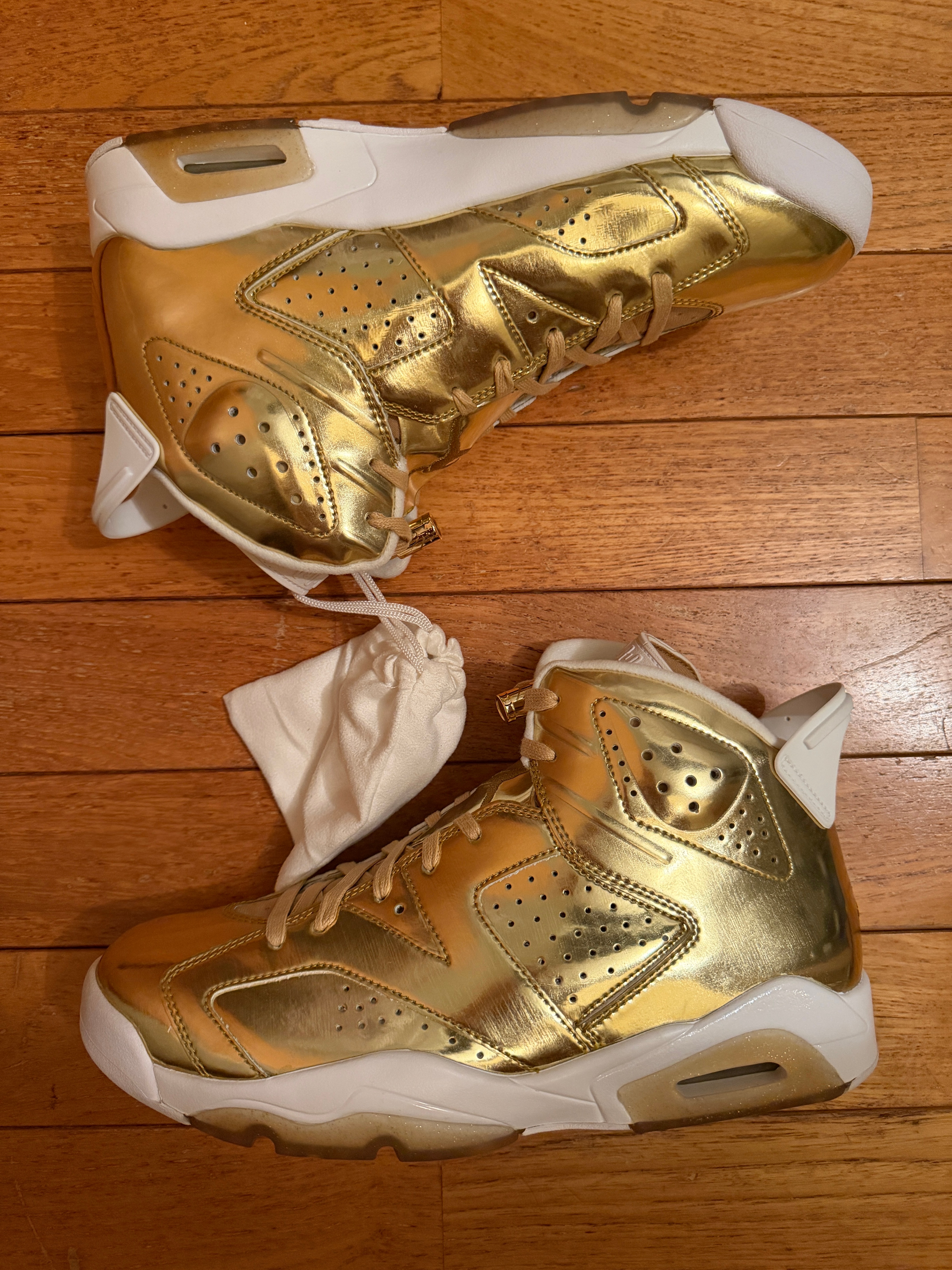 Nike Air Jordan 6 Retro "Pinnacle Metallic Gold"